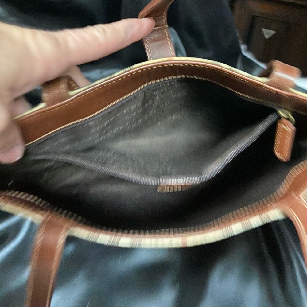 🎉 HP 🎉Burberry Tote Bag - Picture 8 of 14